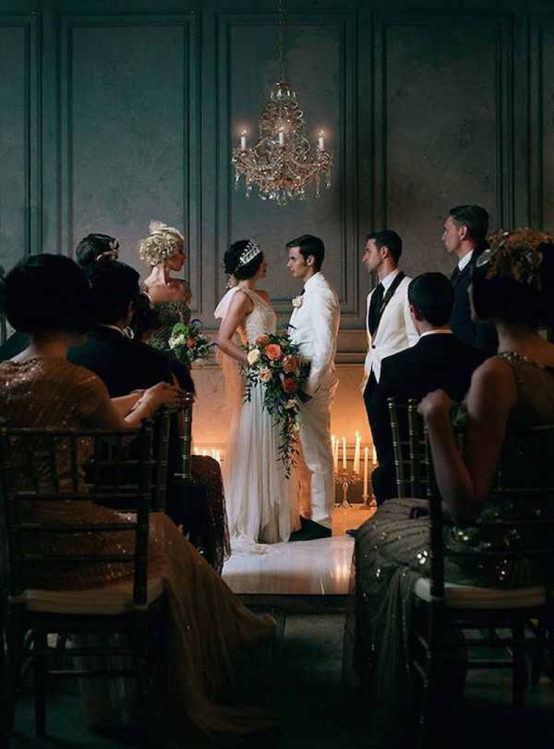 Candelabrele de nunta adauga glamour decorului. Vezi cateva idei