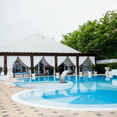 De ce sa organizezi nunta intr-o locatie cu piscina, cum este Salon du Mariage? 