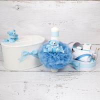 Set cutie de dar, lumanare si trusou botez cu decor bleu si buline albe