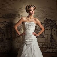 Castiga un voucher de 50% reducere pentru orice rochie de mireasa de la Allia Brides