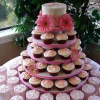  Cupcakes: O alternativa nemaipomenita la tortul de nunta