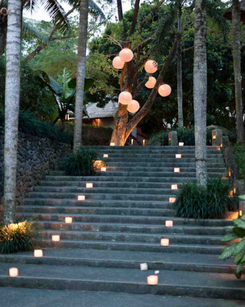 Lumini decorative pentru nunti in aer liber 