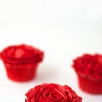 Decor cu trandafiri pentru receptia de nunta