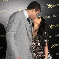 Kim Kardashian s-a casatorit cu Kris Humphries. Ea purtat o rochie de mireasa semnata de Vera Wang