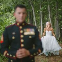  Fotografii de nunta cu miri in uniforma militara