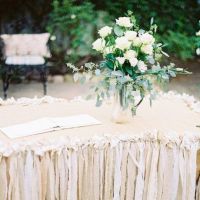 Idei pentru un decor nunta in culori neutre