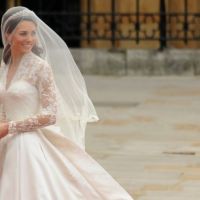 6 rochii de mireasa fabuloase de la nuntile regale